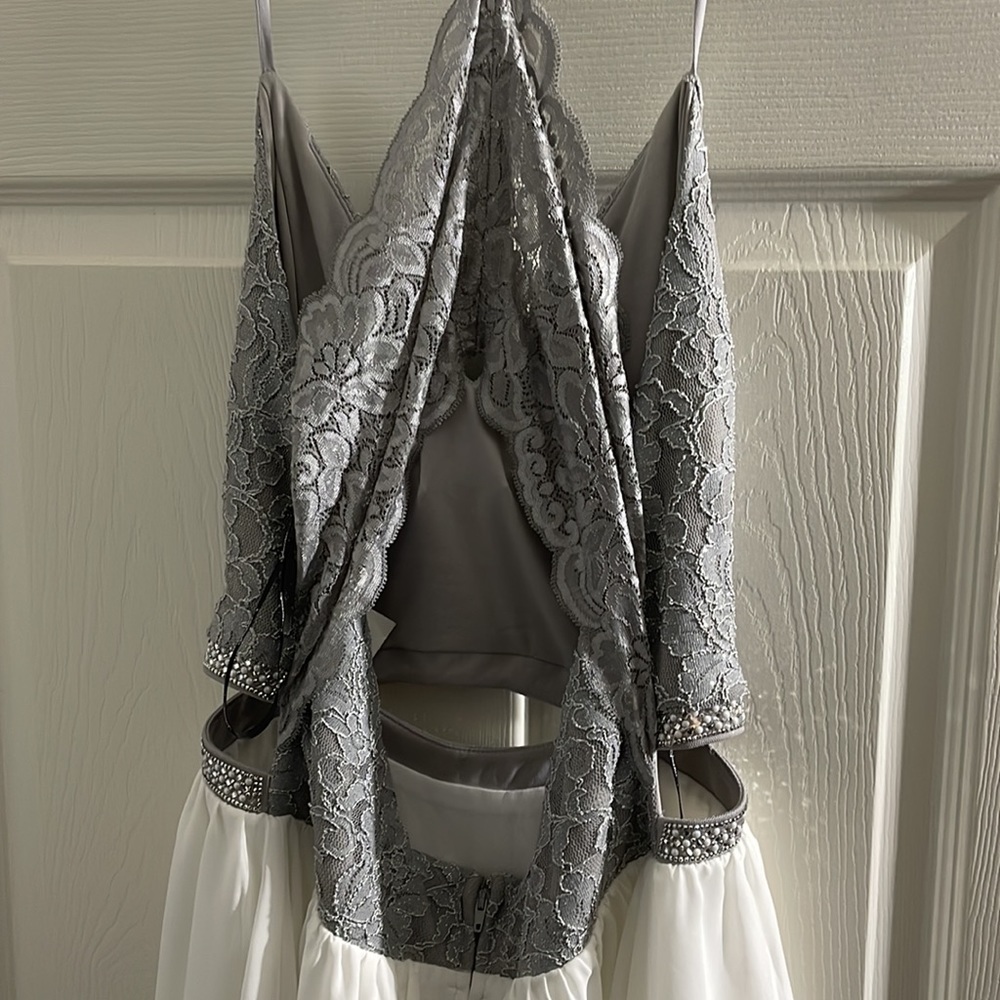 Speechless Spaghetti Strap Silver and white beaded dress, Girl's Junior Size 13 - Picture 6 of 13